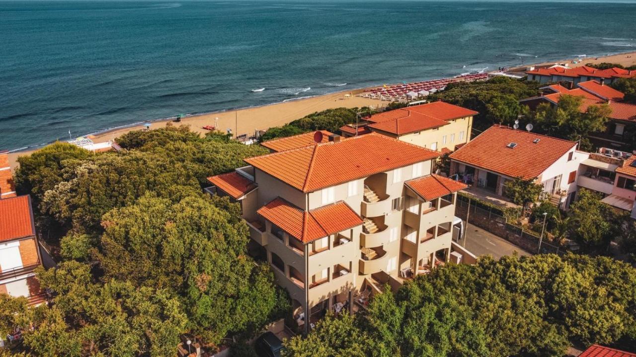 Zefiro Apartments San Vincenzo Kültér fotó